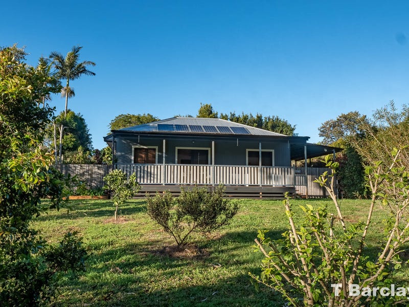 6 June Parade, Lamb Island, QLD 4184