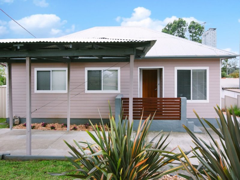 17 Central Road, Unanderra, NSW 2526 Property Details