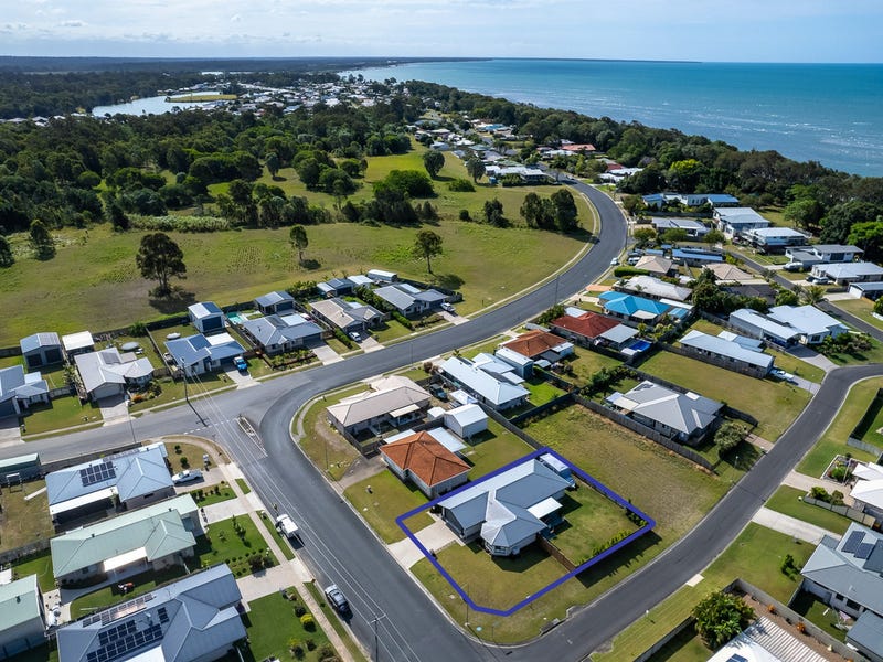 2 Silverleaf Terrace, Toogoom, Qld 4655 Property Details