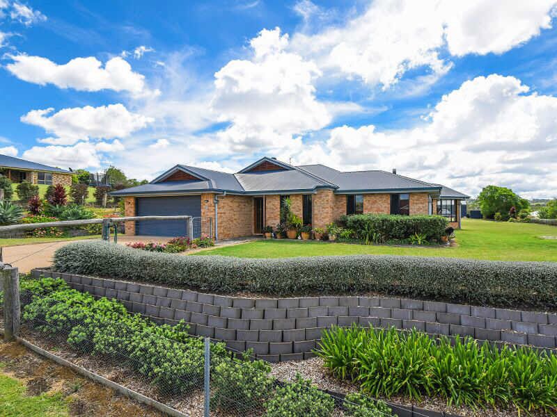 18 Kingston Road, Hodgson Vale, Qld 4352