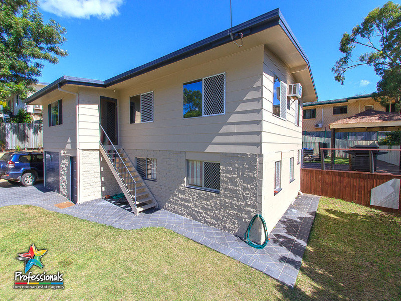17 Illawarra Drive, Kin Kora, QLD 4680