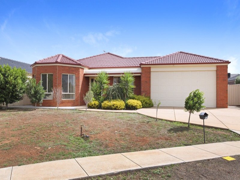 111 Westlake Drive, Melton West, VIC 3337