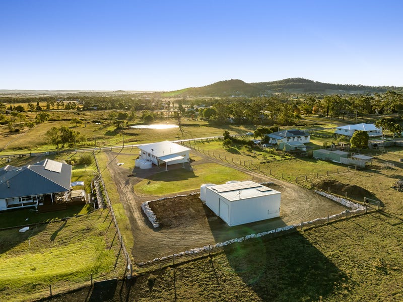 60 Fraser Street, Darling Heights, QLD 4350