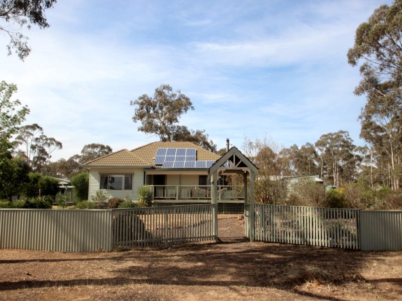 15 Mole Road, Alma, VIC 3465