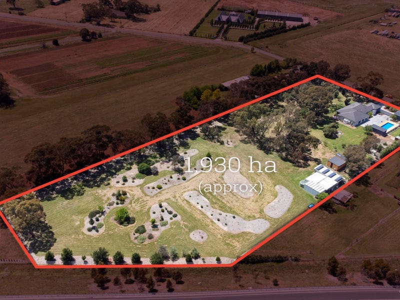 174 Milburn Road, Keilor, Vic 3036 House for Sale