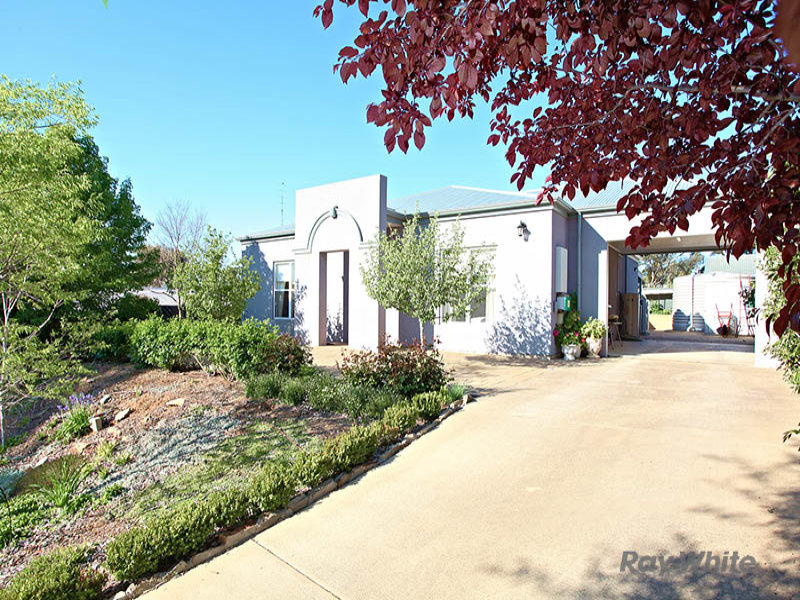 11 Glebe Close, Clare, SA 5453