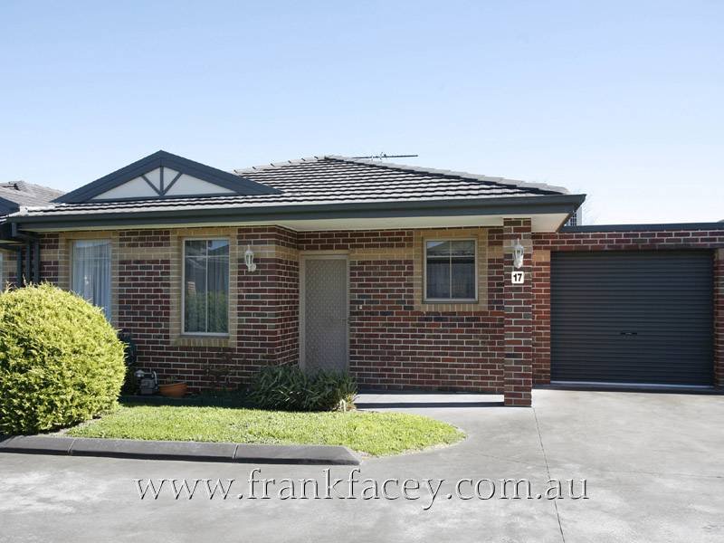 17/2125 Parkhill Drive, Berwick, VIC 3806