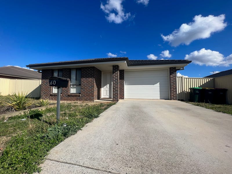 60 Kenny Drive, West Tamworth, NSW 2340