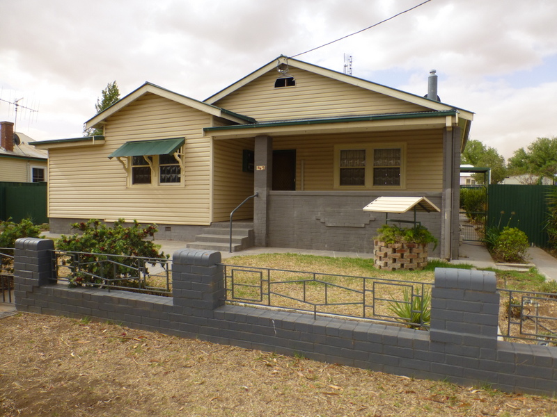 36 May Street, Parkes, NSW 2870 House for Sale