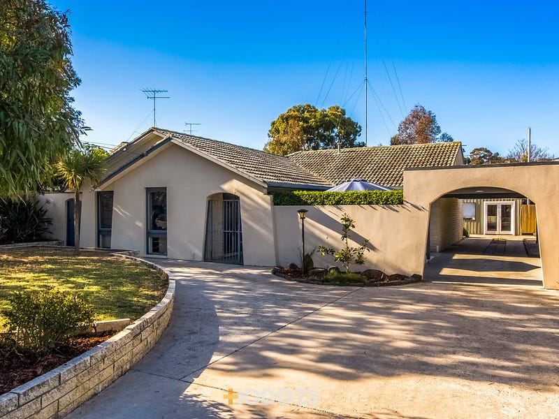 38 Sandringham Parade, Newtown, Vic 3220 Property Details