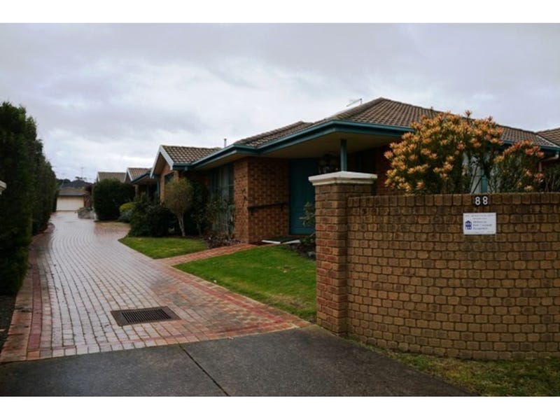 2/88 Herbert Street, Mornington, VIC 3931