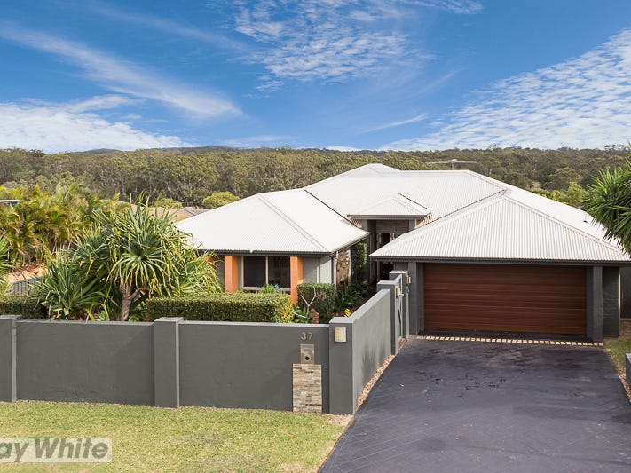 37 Bedarra Street, Redland Bay, QLD 4165