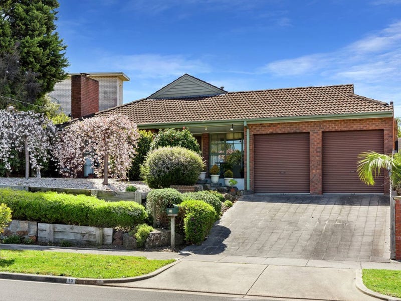 15 Whitford Way, Frankston, Vic 3199 Property Details