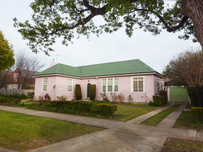 15 Gidley Street, Molong, NSW 2866 Property Details