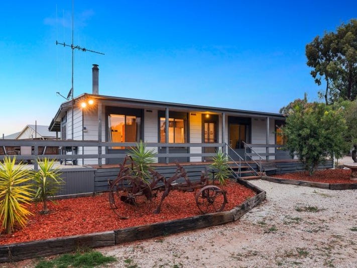 21 Broadway, Lockwood South, VIC 3551