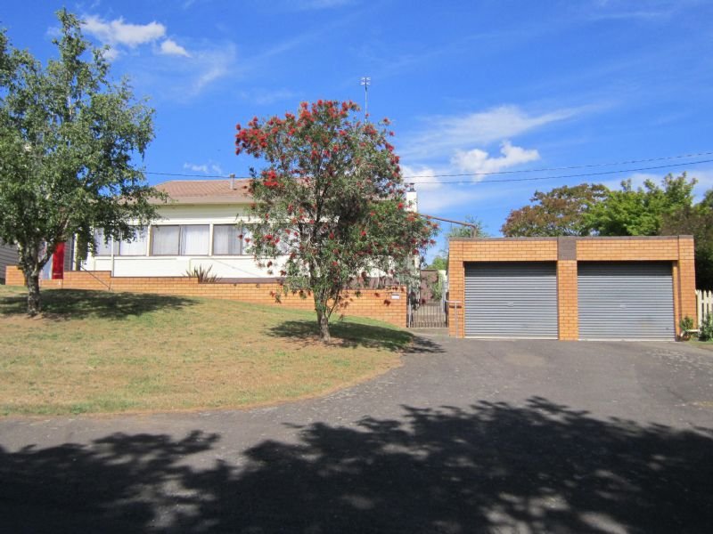 87 West Street, Daylesford, Vic 3460 Property Details