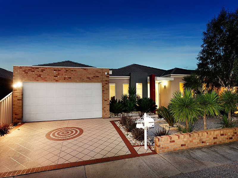 15 Yankos Drive, Werribee, Vic 3030 Property Details