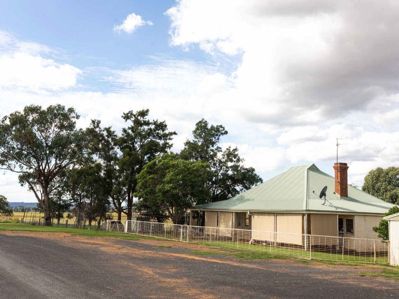 530 Road, Wellington, NSW 2820 Property Details