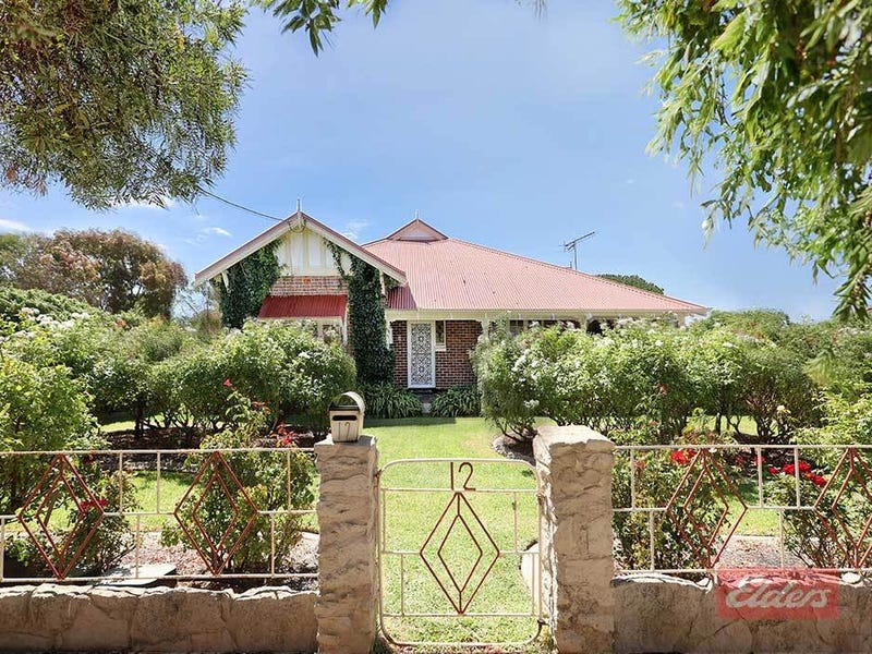 12 Felspar Street, Narrogin, WA 6312