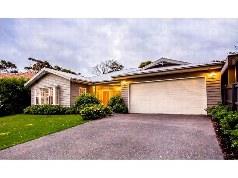 5 Wimbledon Avenue, Mount Eliza, VIC 3930
