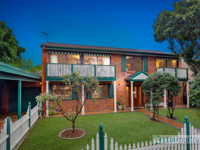 2 Erringhi Place, Mcgraths Hill, NSW 2756