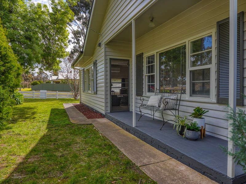 27 Neill Street, Rushworth, Vic 3612