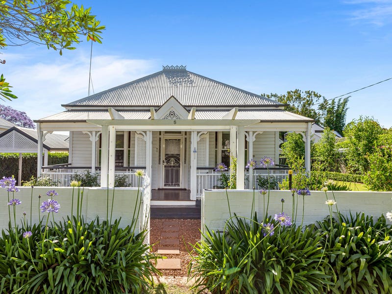 5 Shipley Street, East Toowoomba, QLD 4350