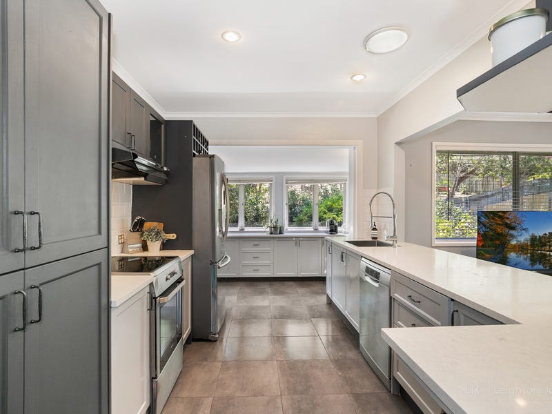 68 Dumbarton Drive, Kenmore, Qld 4069 Property Details