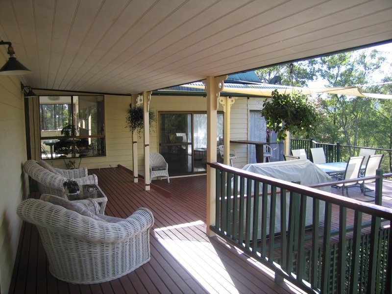 282 Guanaba Creek Road, Guanaba, QLD 4210