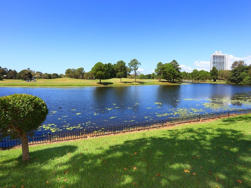 1101 Royal Pines Resort, Benowa, Qld 4217 Property Details