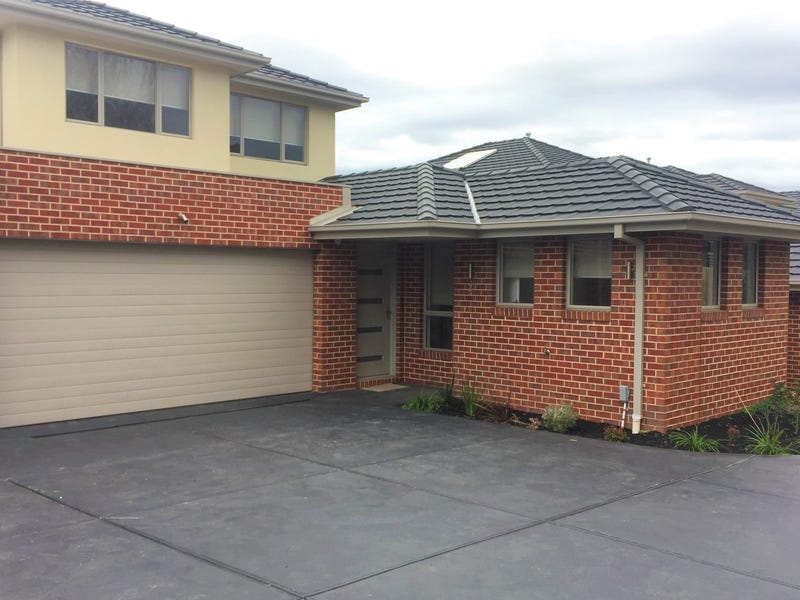 2/42 Buchanan Road, Berwick, VIC 3806