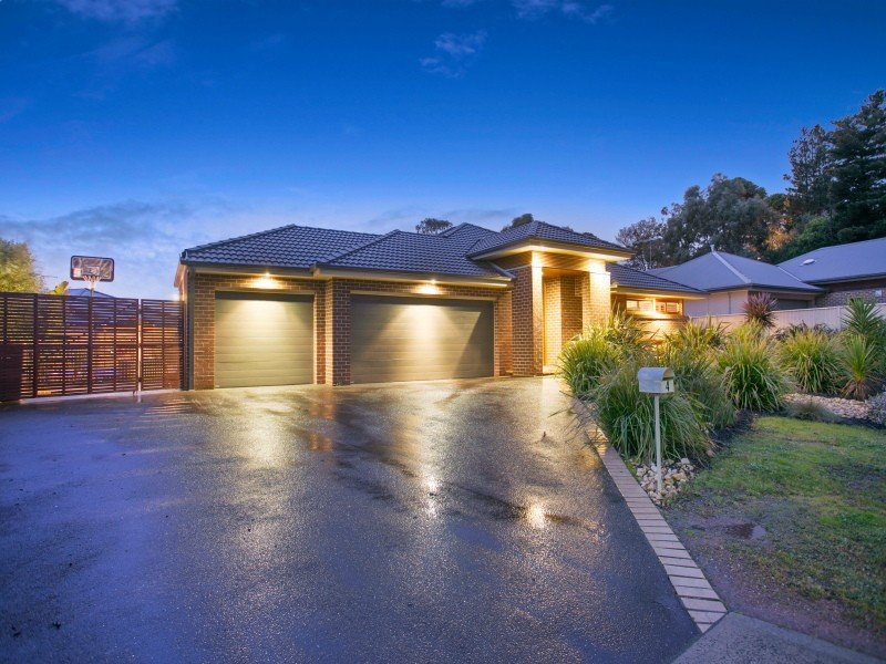 4 Wood Duck Court, Langwarrin, Vic 3910 - Property Details