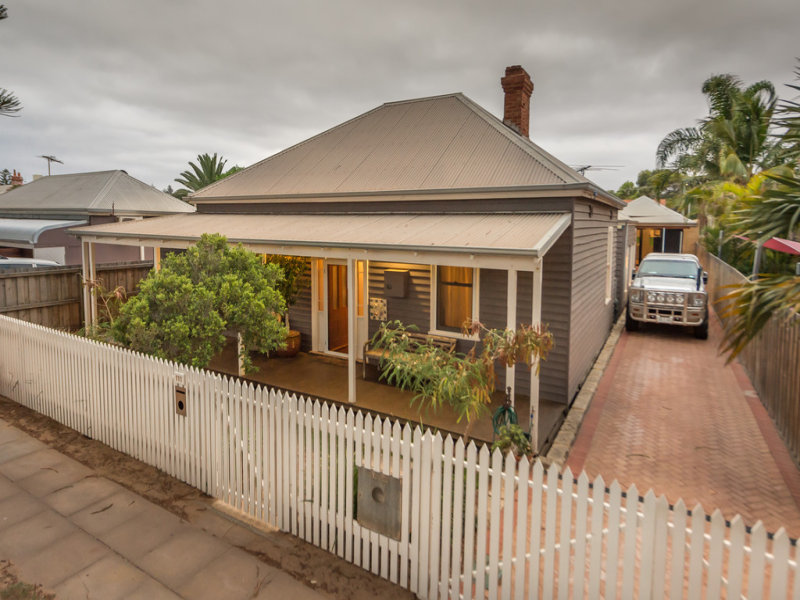 111 Fitzgerald Street, Geraldton, WA 6530 Property Details