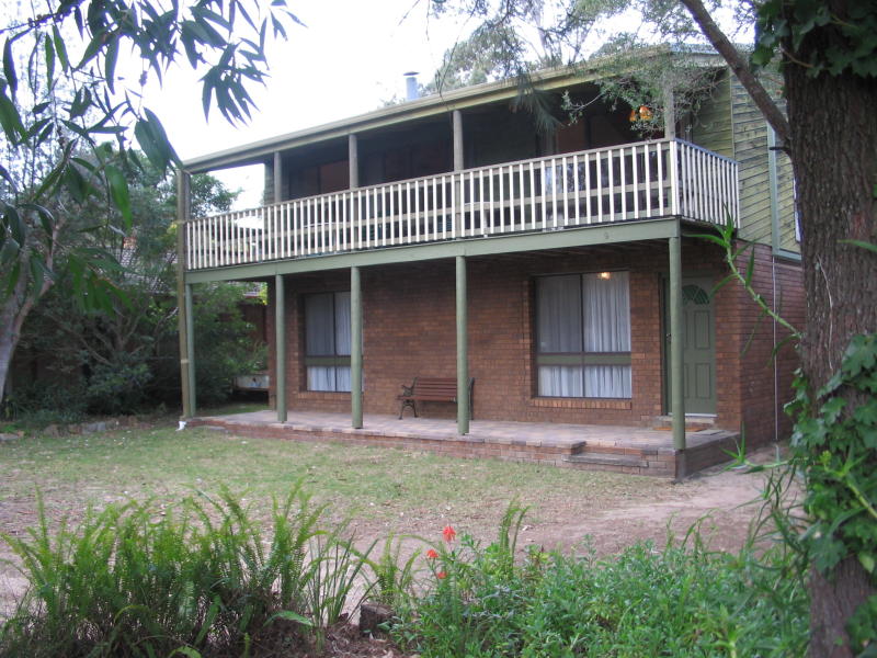 9 Larmer Close, Broulee, NSW 2537 Property Details