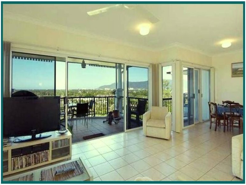 2/814 Munro Terrace, Mooroobool, QLD 4870