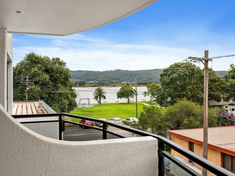 4/14 Lynn Avenue, Point Frederick, NSW 2250