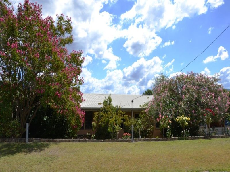 24 Fairway Avenue, Mount Beauty, VIC 3699