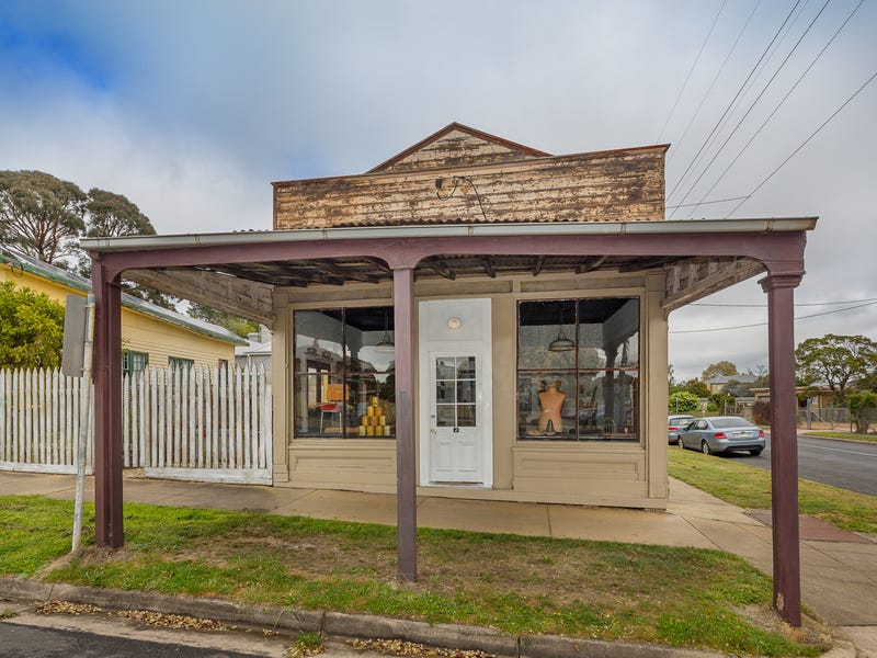 8 Lawrence Street, Beaufort, Vic 3373 Property Details