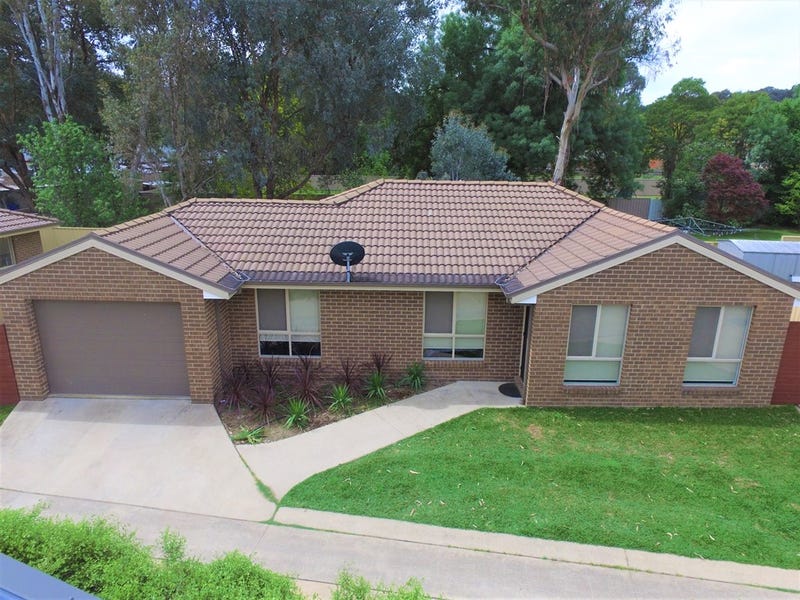 3/16 Prince Street, Myrtleford, Vic 3737 Property Details