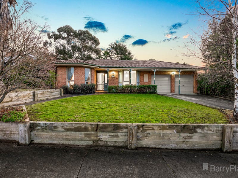 13 Howell Drive, Berwick, VIC 3806