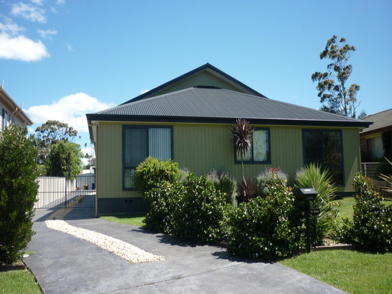 10 Winn Avenue, Basin View, NSW 2540