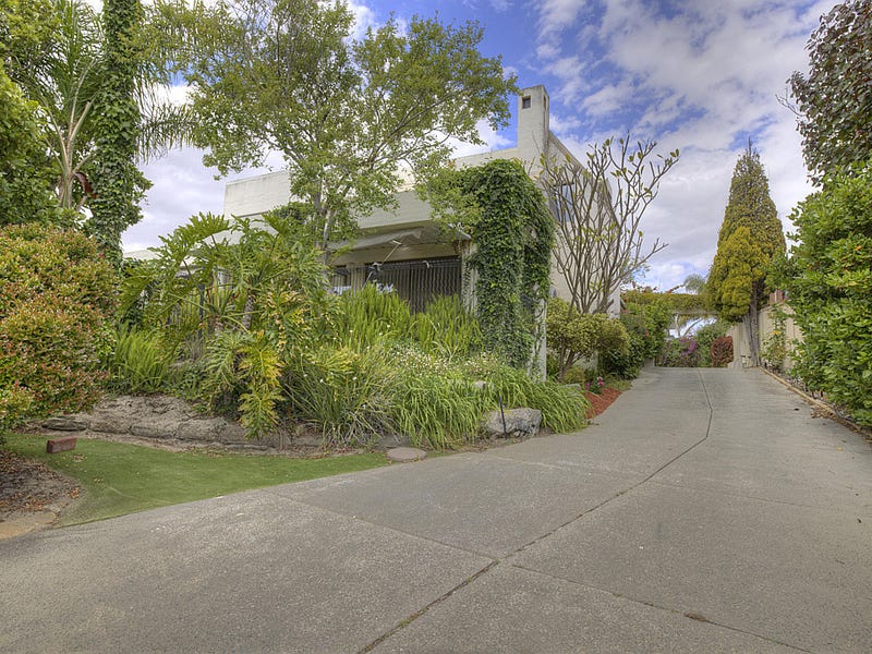 101 Riverton Drive W, Rossmoyne, WA 6148