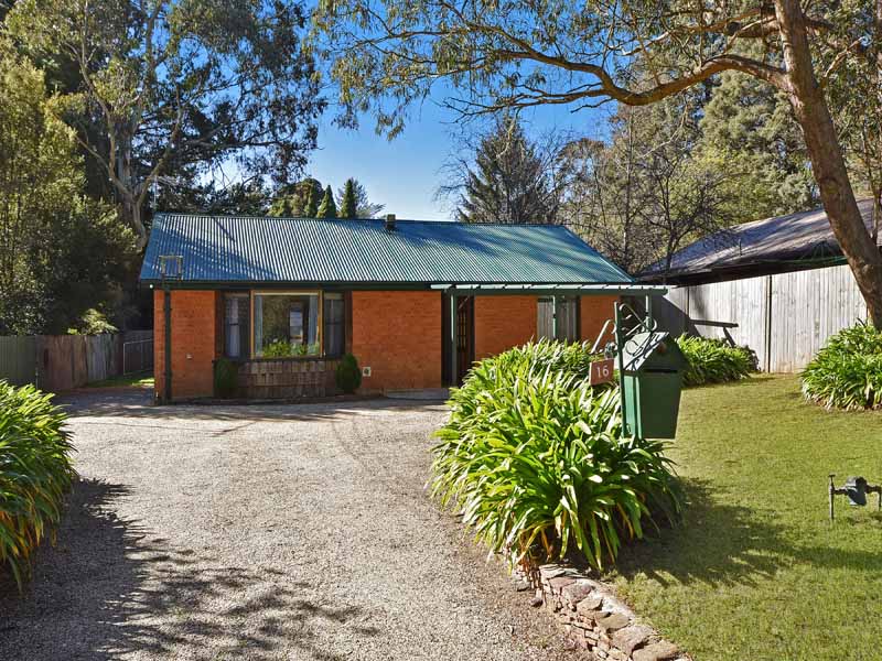 16 Eumemmering Street, Medlow Bath, NSW 2780