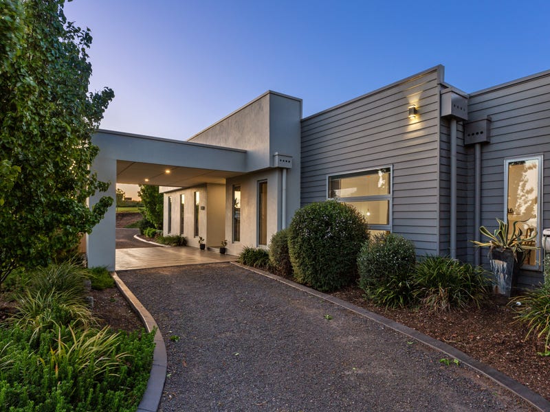 77 Wild Drive, Junortoun, Vic 3551 Property Details