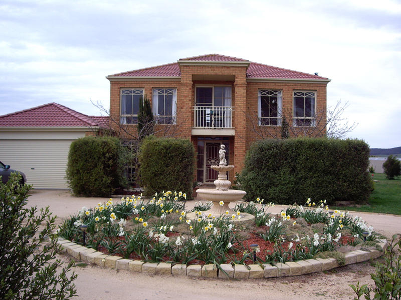 41 Stuartfield Avenue, Romsey, Vic 3434 Property Details