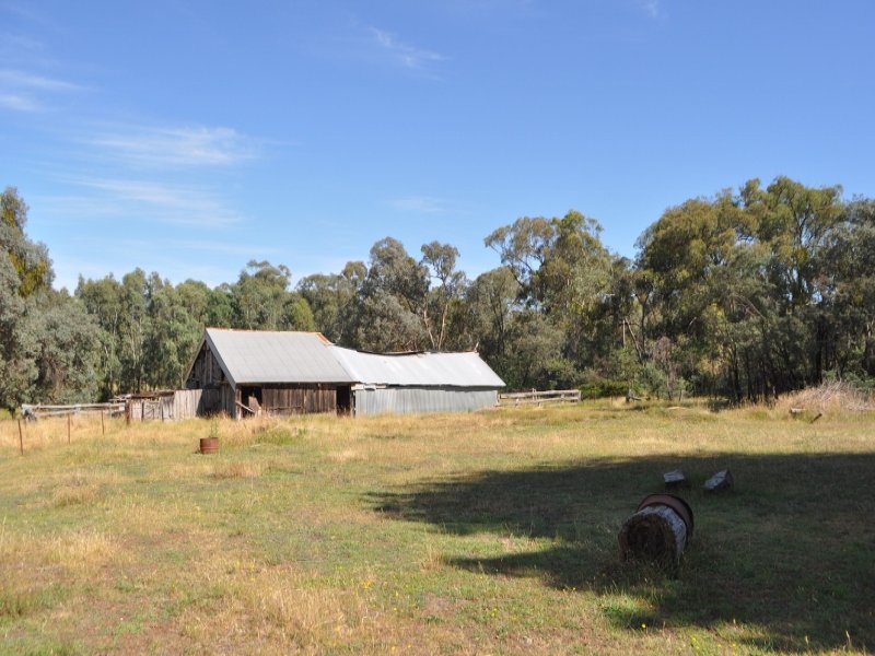 104 Mongans Lane, Yackandandah, Vic 3749 Property Details