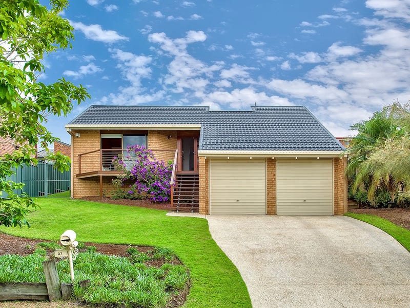 27 Lanchester Street, Stafford Heights, QLD 4053