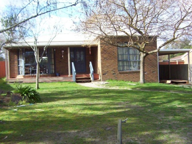 7 Coniston Close, Croydon Hills, VIC 3136 7 Coniston Close, Croydon Hills, VIC 3136