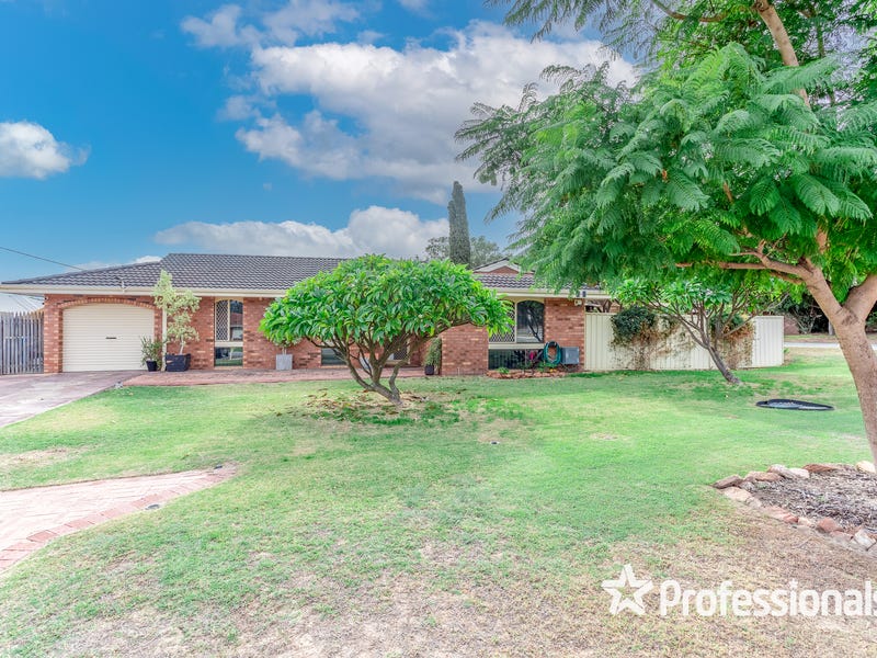 1 Pascoe Street, Kelmscott, WA 6111 Property Details