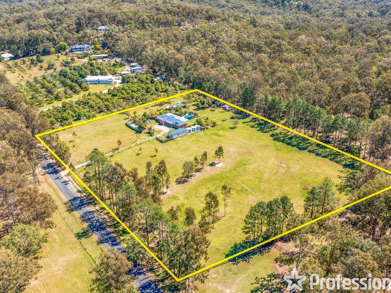 6985 Williamson Road, Tamborine, Qld 4270 Property Details